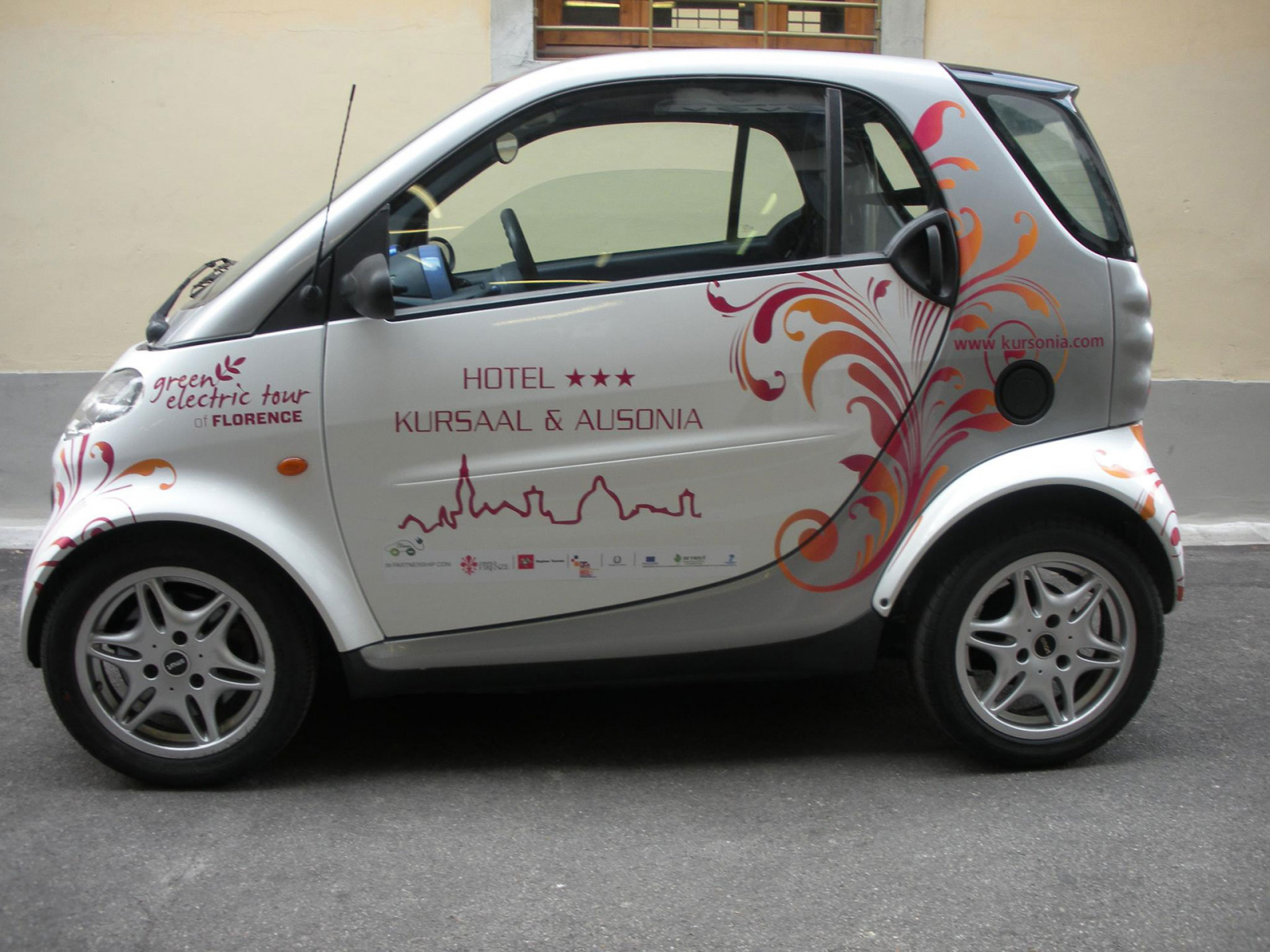 Decorazioni veicoli Firenze, adesivi per auto personalizzati